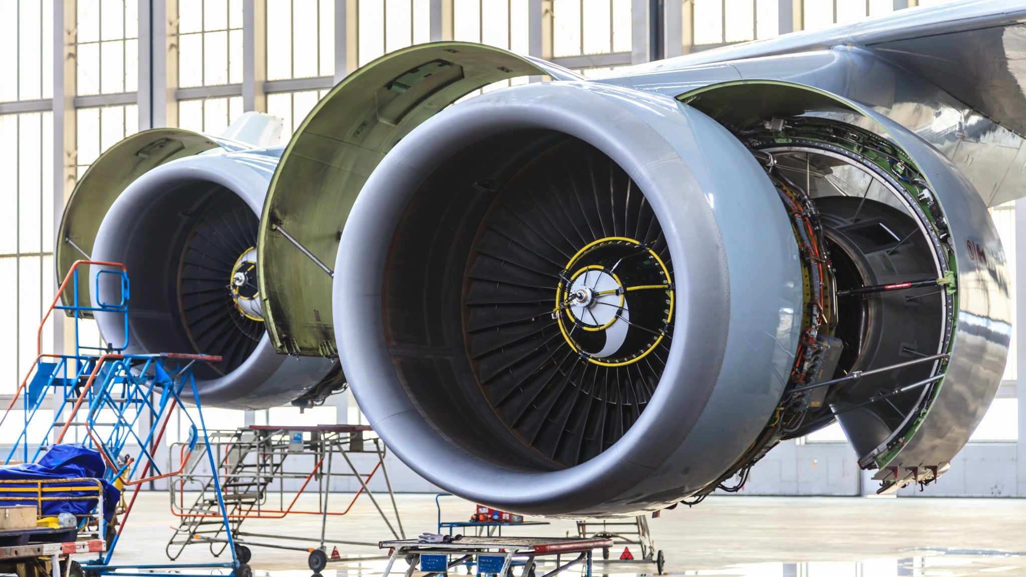 flugzeugtriebwerke in der wartung